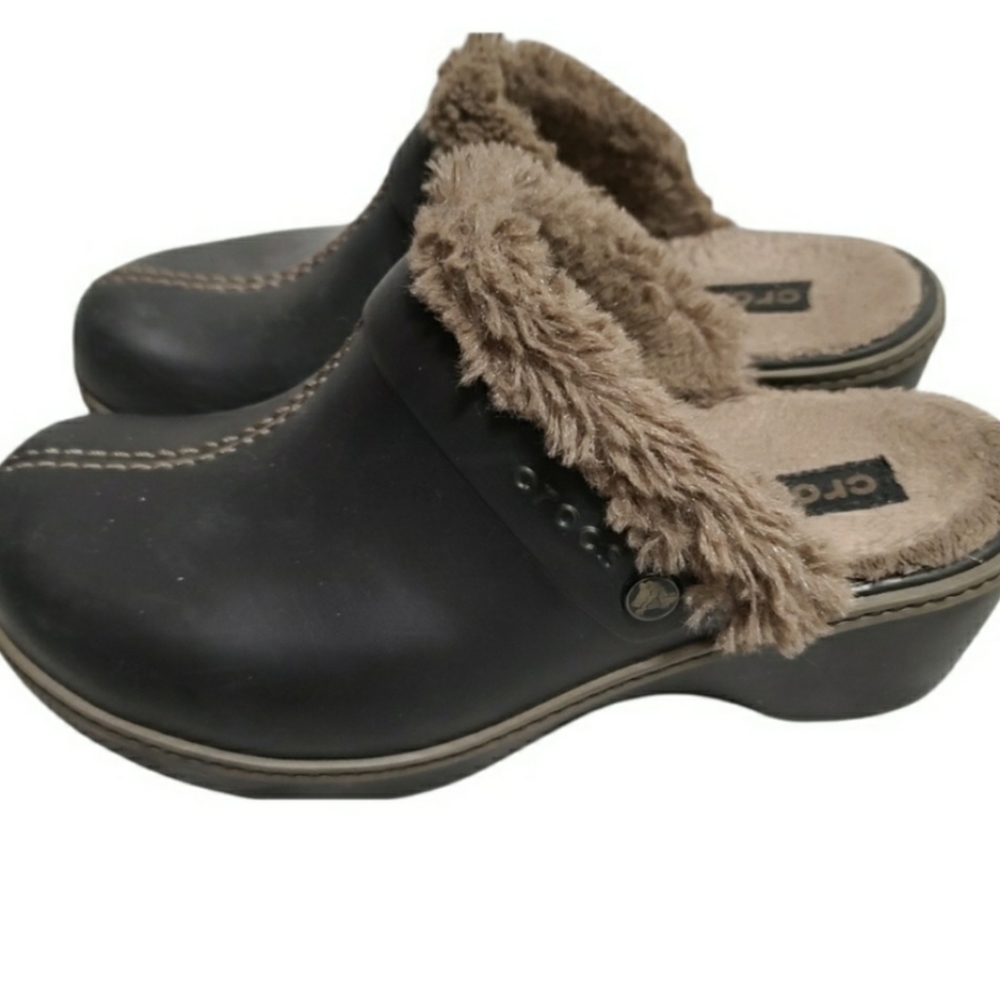 Crocs Cobbler Eva Faux Fur Lined rubber clog mules women's size 8.